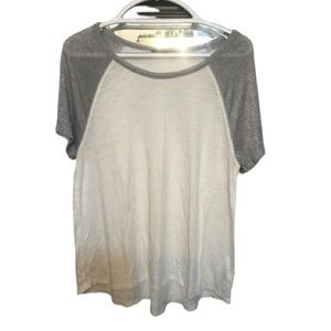 American Eagle Outfitters size large white tee silver metallic short sleeves